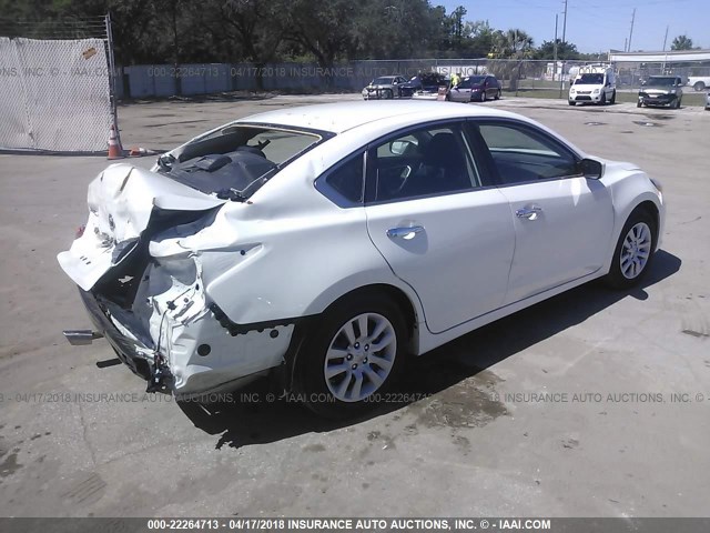 1N4AL3AP3HN364815 - 2017 NISSAN ALTIMA 2.5/S/SV/SL/SR WHITE photo 4