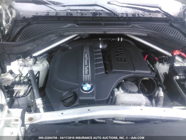 5UXKR0C58E0C25233 - 2014 BMW X5 XDRIVE35I WHITE photo 10