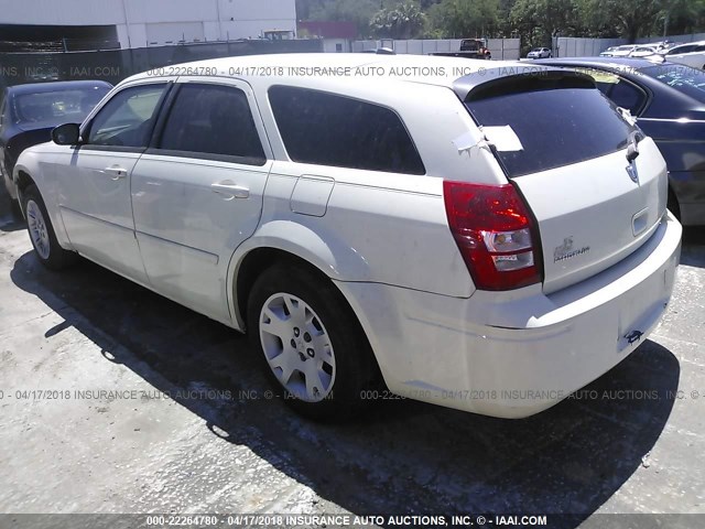 2D4FV48T35H645796 - 2005 DODGE MAGNUM SE WHITE photo 3