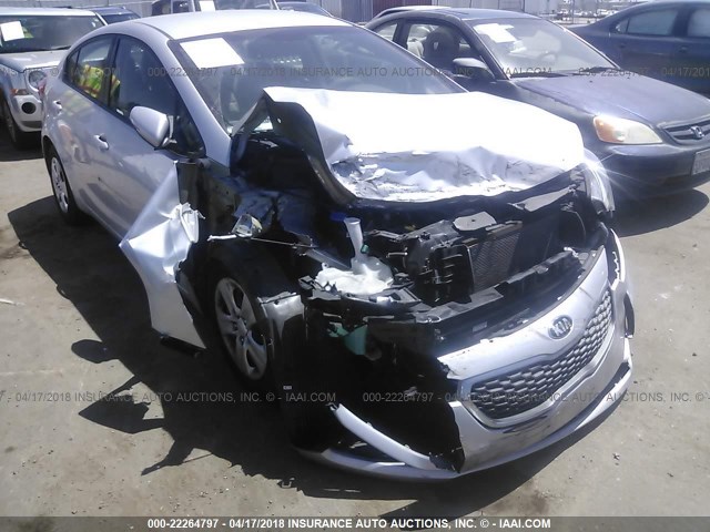 KNAFX4A62G5537222 - 2016 KIA FORTE LX SILVER photo 1