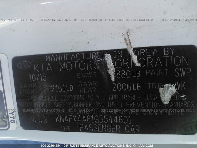 KNAFX4A61G5544601 - 2016 KIA FORTE LX WHITE photo 9