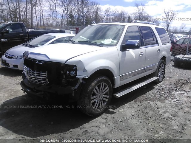 5LMFU28588LJ08038 - 2008 LINCOLN NAVIGATOR 白色 照片 2
