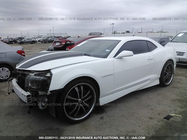 2G1FK1EJ8B9207359 - 2011 CHEVROLET CAMARO 2SS WHITE photo 2