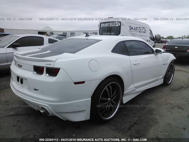 2G1FK1EJ8B9207359 - 2011 CHEVROLET CAMARO 2SS WHITE photo 4