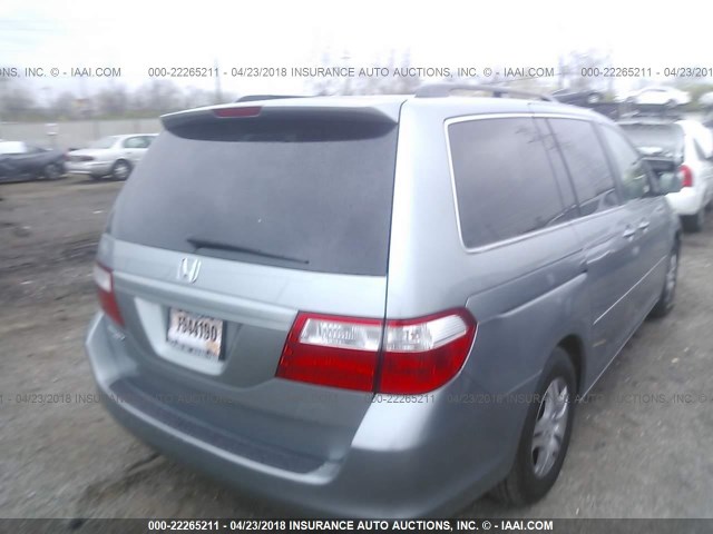 5FNRL38606B113112 - 2006 HONDA ODYSSEY EXL SILVER photo 4