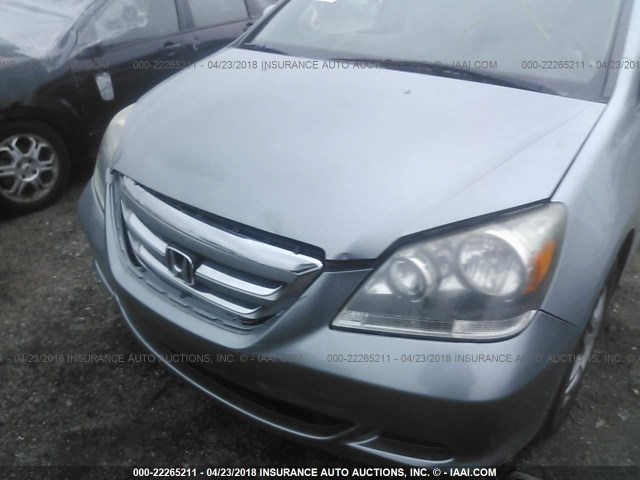 5FNRL38606B113112 - 2006 HONDA ODYSSEY EXL SILVER photo 6