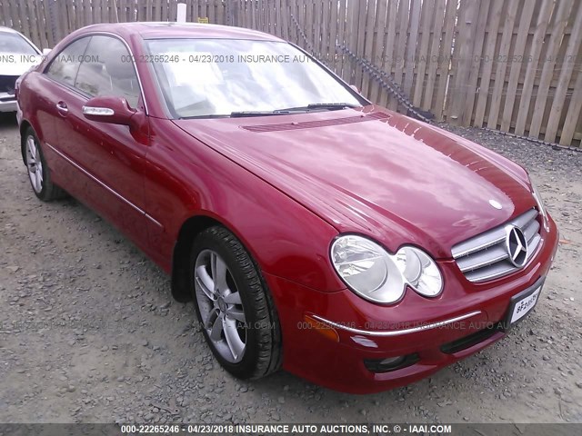 WDBTJ56H98F243351 - 2008 MERCEDES-BENZ CLK 350 RED photo 1