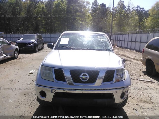 1N6AD06U97C404438 - 2007 NISSAN FRONTIER KING CAB LE/SE/OFF ROAD SILVER photo 6