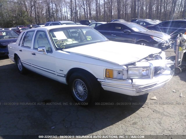 1LNLM82W3RY747202 - 1994 LINCOLN TOWN CAR SIGNATURE/TOURNAMENT WHITE photo 1