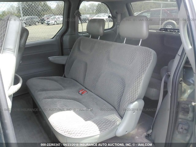 2B4GP25G0YR703561 - 2000 DODGE CARAVAN GRAY photo 8