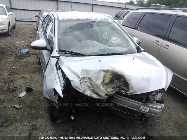 1G1JA5SH9E4241551 - 2014 CHEVROLET SONIC LS SILVER photo 6