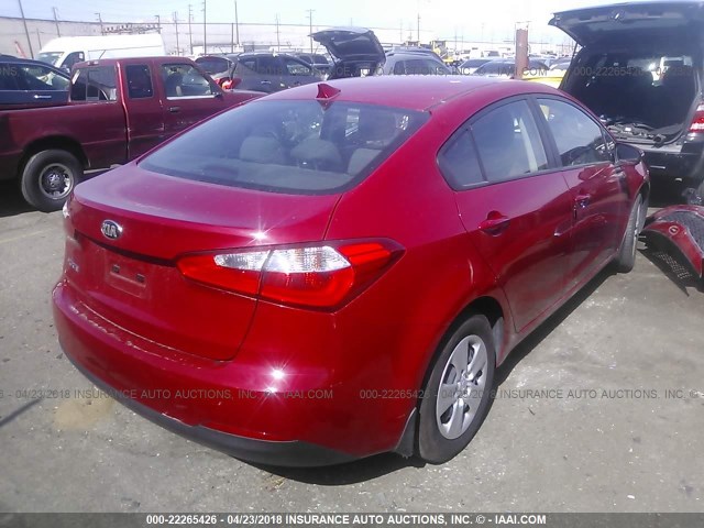 KNAFX4A6XF5334495 - 2015 KIA FORTE LX RED photo 4