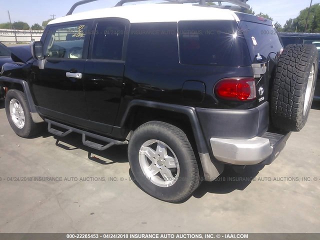 JTEBU11F270015806 - 2007 TOYOTA FJ CRUISER BLACK photo 3