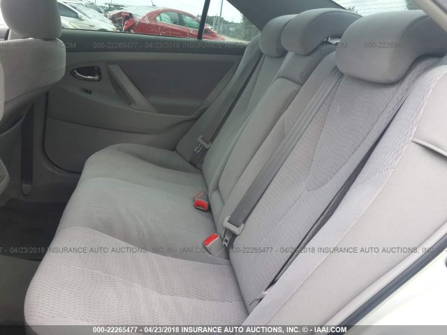 4T1BF3EK5BU622779 - 2011 TOYOTA CAMRY SE/LE/XLE SILVER photo 8