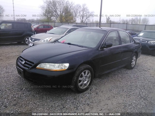 1HGCG56752A028370 - 2002 HONDA ACCORD SE BLACK photo 2