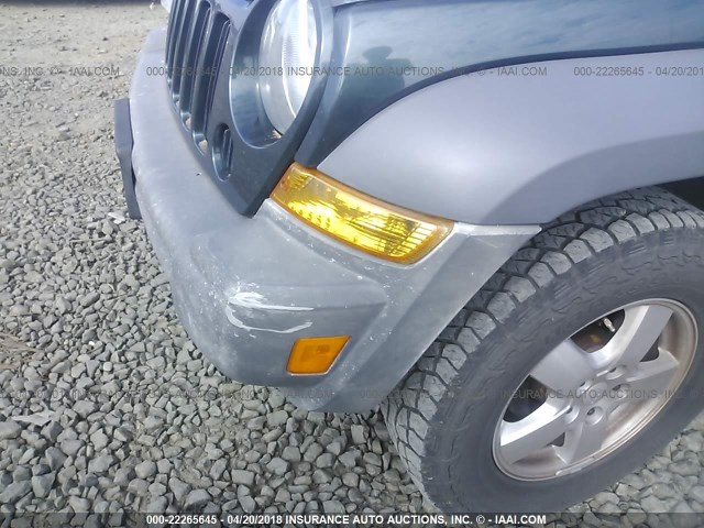 1J4GL48K15W587455 - 2005 JEEP LIBERTY SPORT 绿色 照片 6