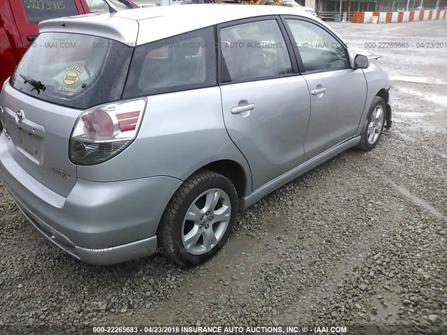 2T1LR32E36C560395 - 2006 TOYOTA COROLLA MATRIX XR SILVER photo 4