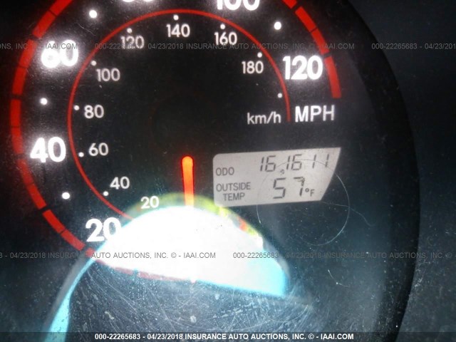 2T1LR32E36C560395 - 2006 TOYOTA COROLLA MATRIX XR SILVER photo 7