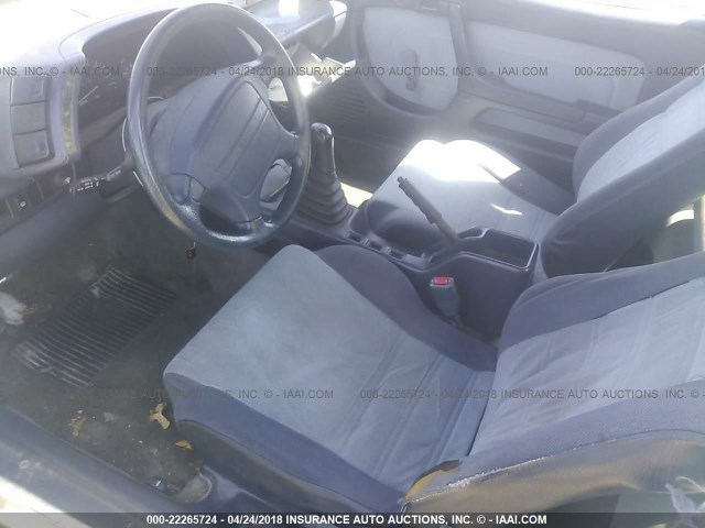 J81RF2366N7526550 - 1992 GEO STORM 2+2 თეთრი ფოტო 5