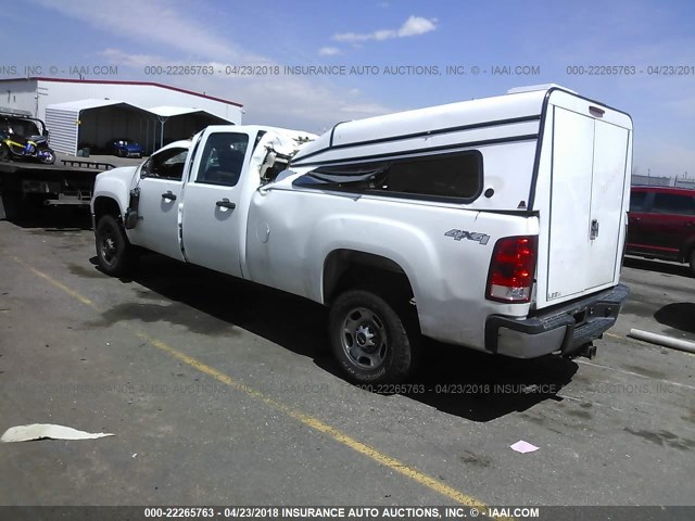 1GT12ZC8XCF181985 - 2012 GMC SIERRA K2500 HEAVY DUTY WHITE photo 3