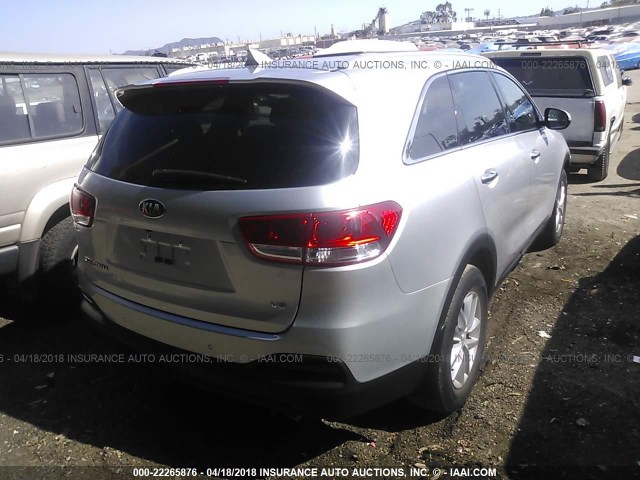 5XYPG4A56HG280329 - 2017 KIA SORENTO LX/L SILVER photo 4