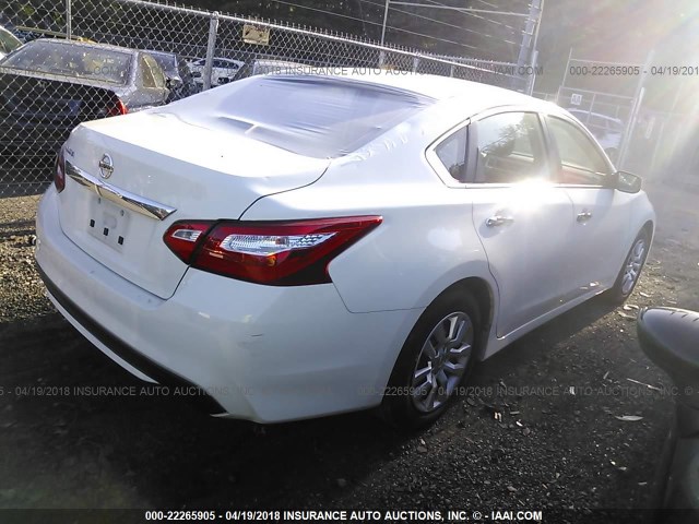 1N4AL3AP5HN303434 - 2017 NISSAN ALTIMA 2.5/S/SV/SL/SR WHITE photo 4