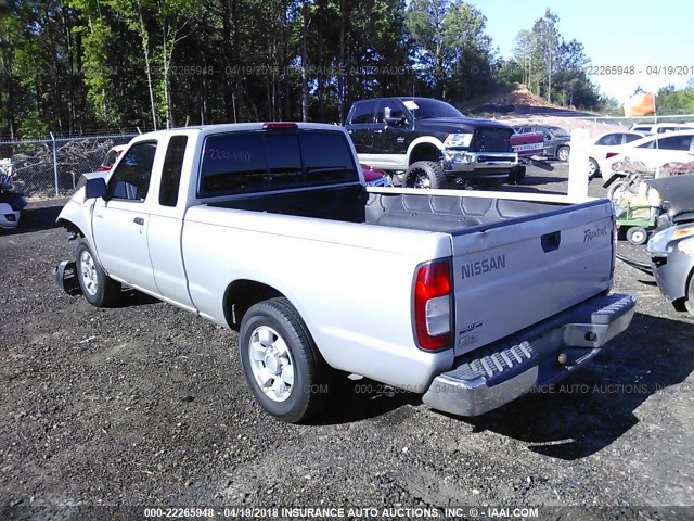 1N6DD26S6XC328586 - 1999 NISSAN FRONTIER KING CAB XE/KING CAB SE SILVER photo 3