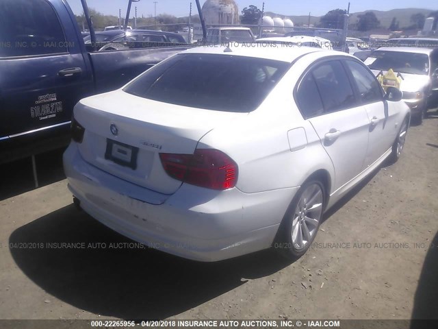 WBAPH53559A434737 - 2009 BMW 328 I SULEV WHITE photo 4