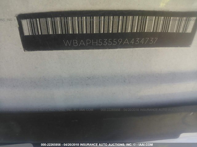 WBAPH53559A434737 - 2009 BMW 328 I SULEV WHITE photo 9