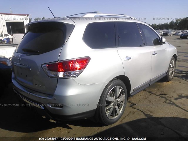 5N1AR2MN7FC683829 - 2015 NISSAN PATHFINDER S/SV/SL/PLATINUM SILVER photo 4