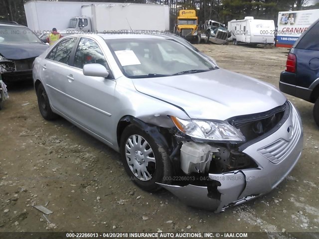 4T1BE46K27U102179 - 2007 TOYOTA CAMRY NEW GENERAT CE/LE/XLE/SE SILVER photo 1