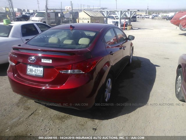 5NPDH4AE8DH406919 - 2013 HYUNDAI ELANTRA GLS/LIMITED RED photo 4