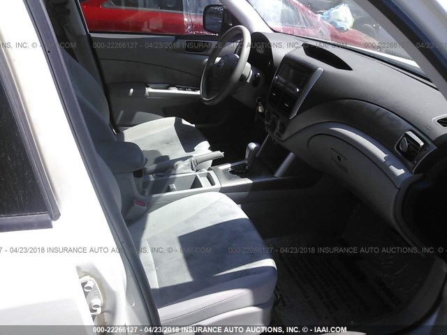JF2SH6BC1AH916704 - 2010 SUBARU FORESTER XS Biały zdjęcie 5