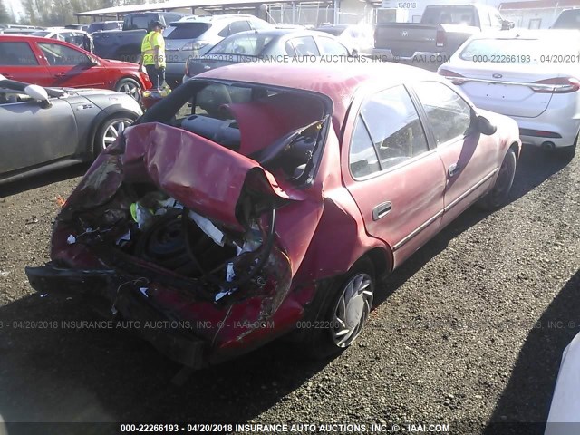 1Y1SK5281SZ062973 - 1995 GEO PRIZM LSI RED photo 4