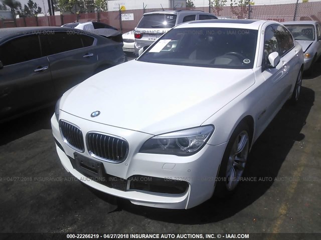 WBAYA6C53ED826607 - 2014 BMW 740 I WHITE photo 2