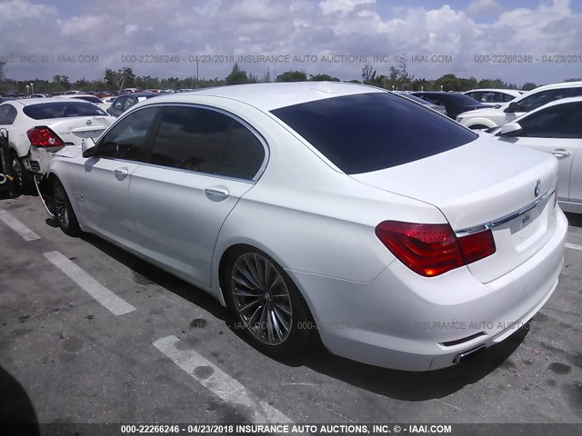 WBAKB4C5XCC575546 - 2012 BMW 740 LI WHITE photo 3