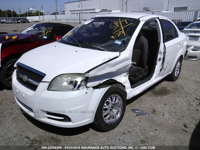 KL1TD56647B123056 - 2007 CHEVROLET AVEO LS WHITE photo 2