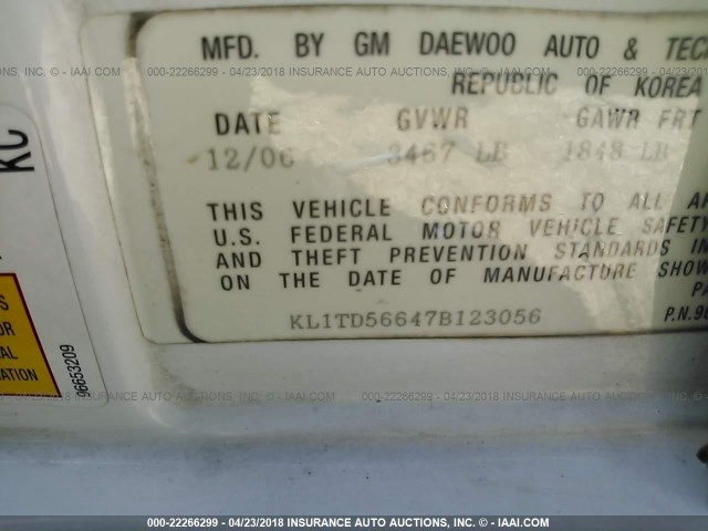 KL1TD56647B123056 - 2007 CHEVROLET AVEO LS WHITE photo 9