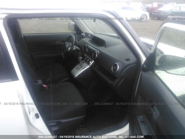JTLKE50E891092313 - 2009 TOYOTA SCION XB თეთრი ფოტო 5