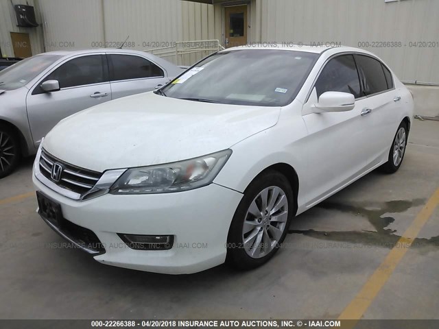 1HGCR3F9XDA027797 - 2013 HONDA ACCORD TOURING WHITE photo 2