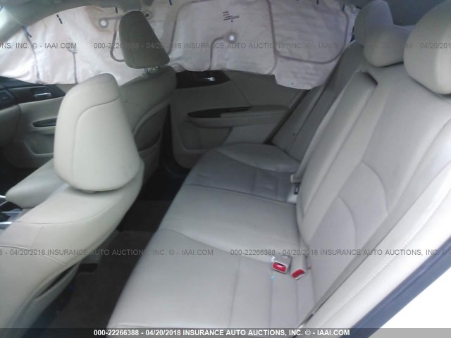 1HGCR3F9XDA027797 - 2013 HONDA ACCORD TOURING WHITE photo 8