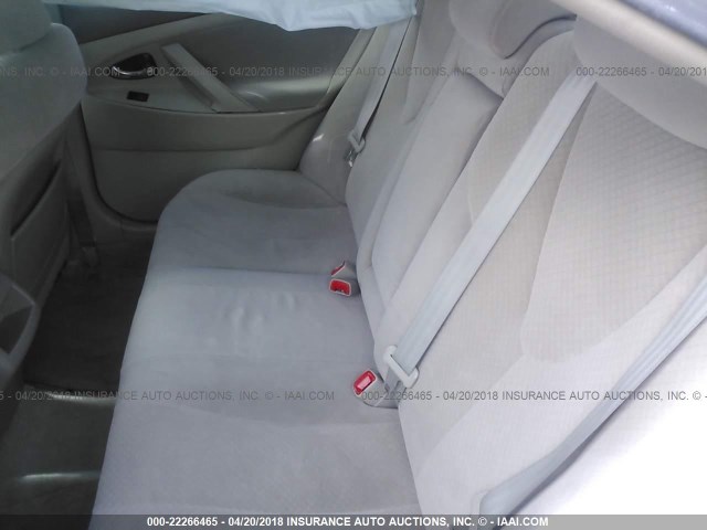 4T1BE46K29U346868 - 2009 TOYOTA CAMRY SE/LE/XLE SILVER photo 8