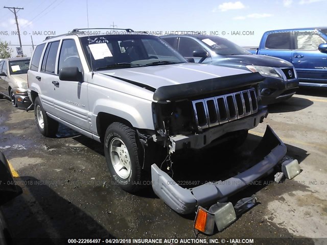 1J4GZ48Y9WC228621 - 1998 JEEP GRAND CHEROKEE LAREDO/SPECIAL SILVER photo 1