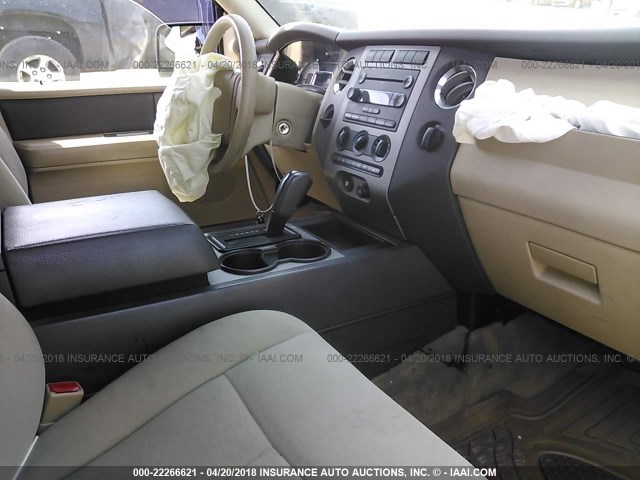 1FMFU15537LA74123 - 2007 FORD EXPEDITION XLT GOLD photo 5