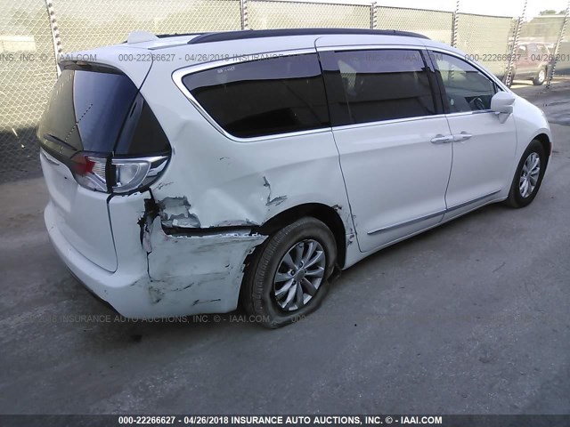 2C4RC1BG1HR642758 - 2017 CHRYSLER PACIFICA TOURING L WHITE photo 4