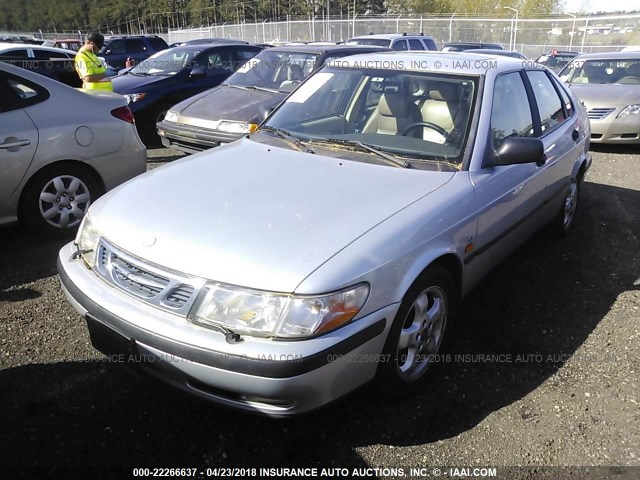 YS3DF58N5X2074843 - 1999 SAAB 9-3 SE SILVER photo 2