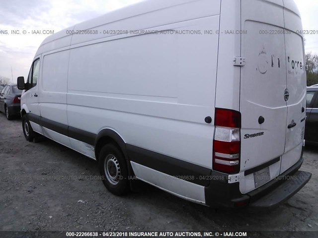 WDYPE8CC6D5732697 - 2013 FREIGHTLINER 2500 SPRINTER 2500 WHITE photo 3