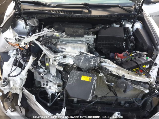 4T1BF1FK4EU342522 - 2014 TOYOTA CAMRY L/SE/LE/XLE 银色 照片 10