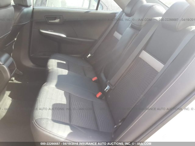 4T1BF1FK4EU342522 - 2014 TOYOTA CAMRY L/SE/LE/XLE 银色 照片 8