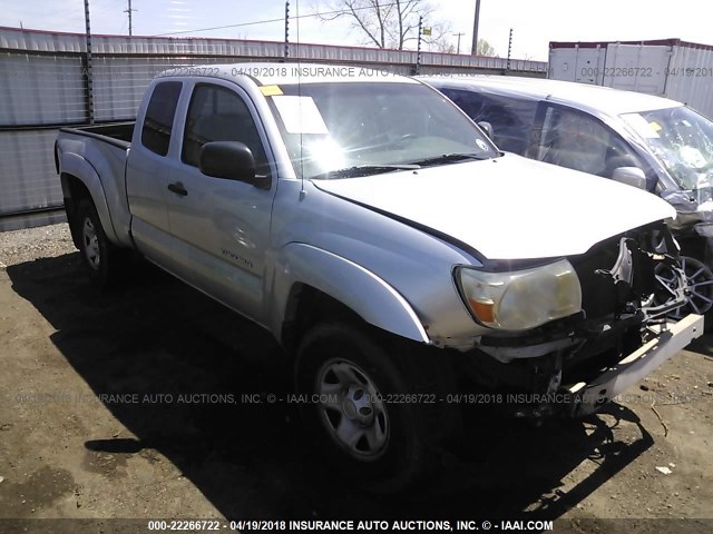 5TEUX42N28Z576245 - 2008 TOYOTA TACOMA ACCESS CAB SILVER photo 1